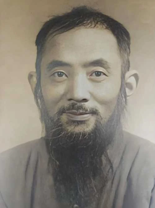 胡国仁老师的照片，单击鼠标查看大图！